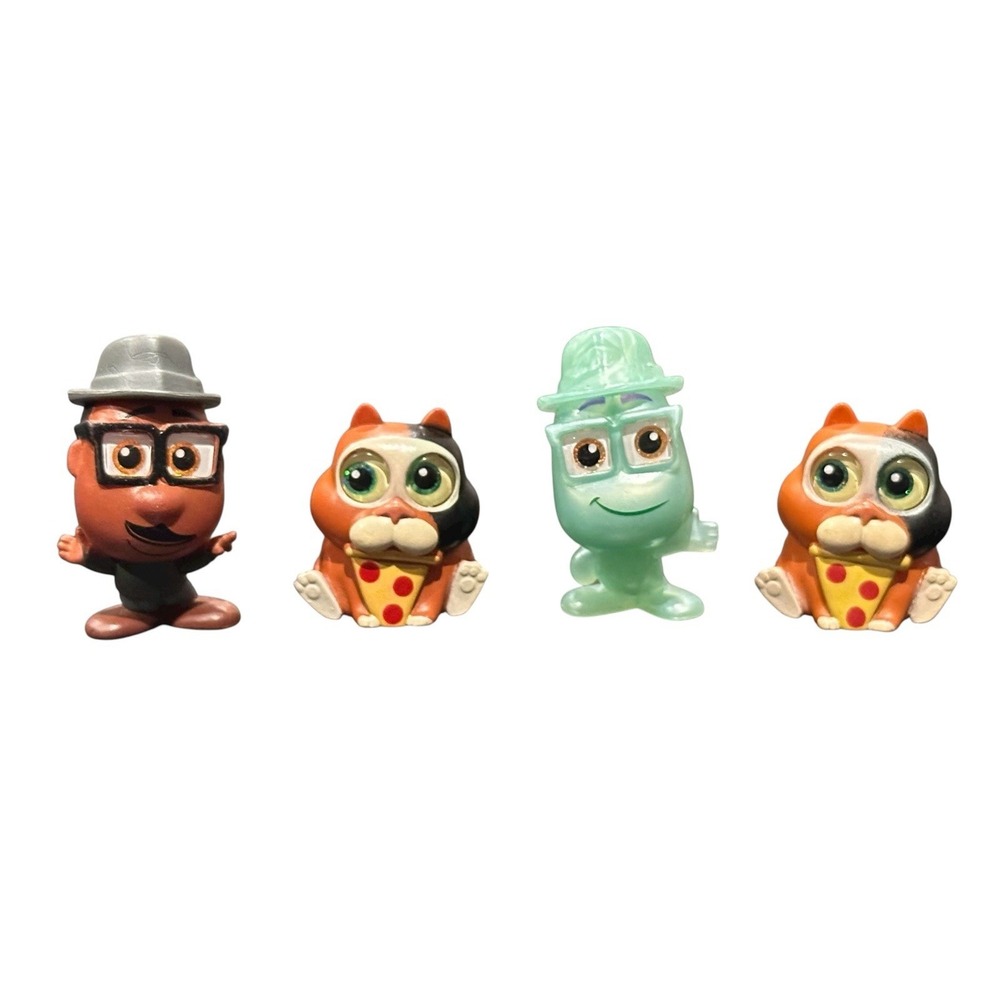 Disney Doorables Soul Earth Joe Mr. Mittens Joe Gardner Lot of 4